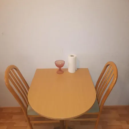 Yksioe Upealla Jaervinaekymaellae Termessae Lägenhet